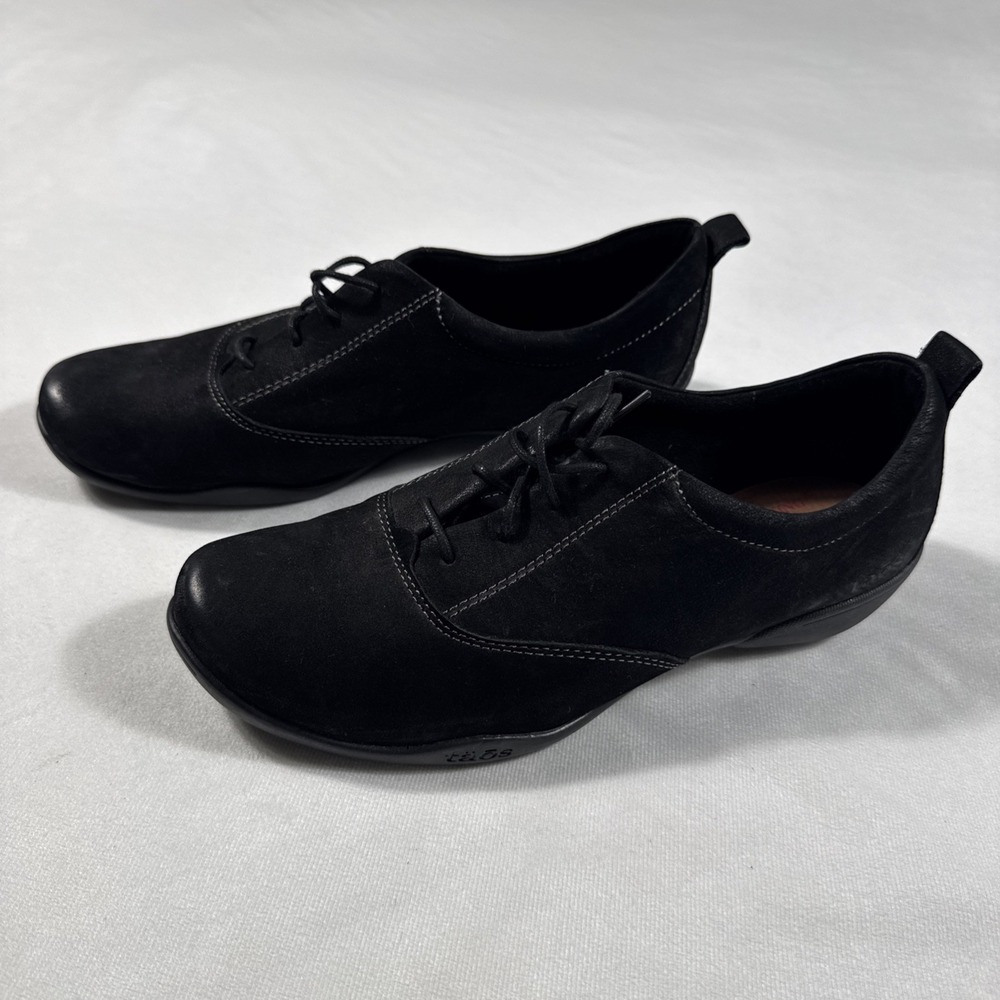 Taos Women's Gateway Oxford Size 8.5 Casual Shoe Sneaker Black Nubuck‎ Comfy